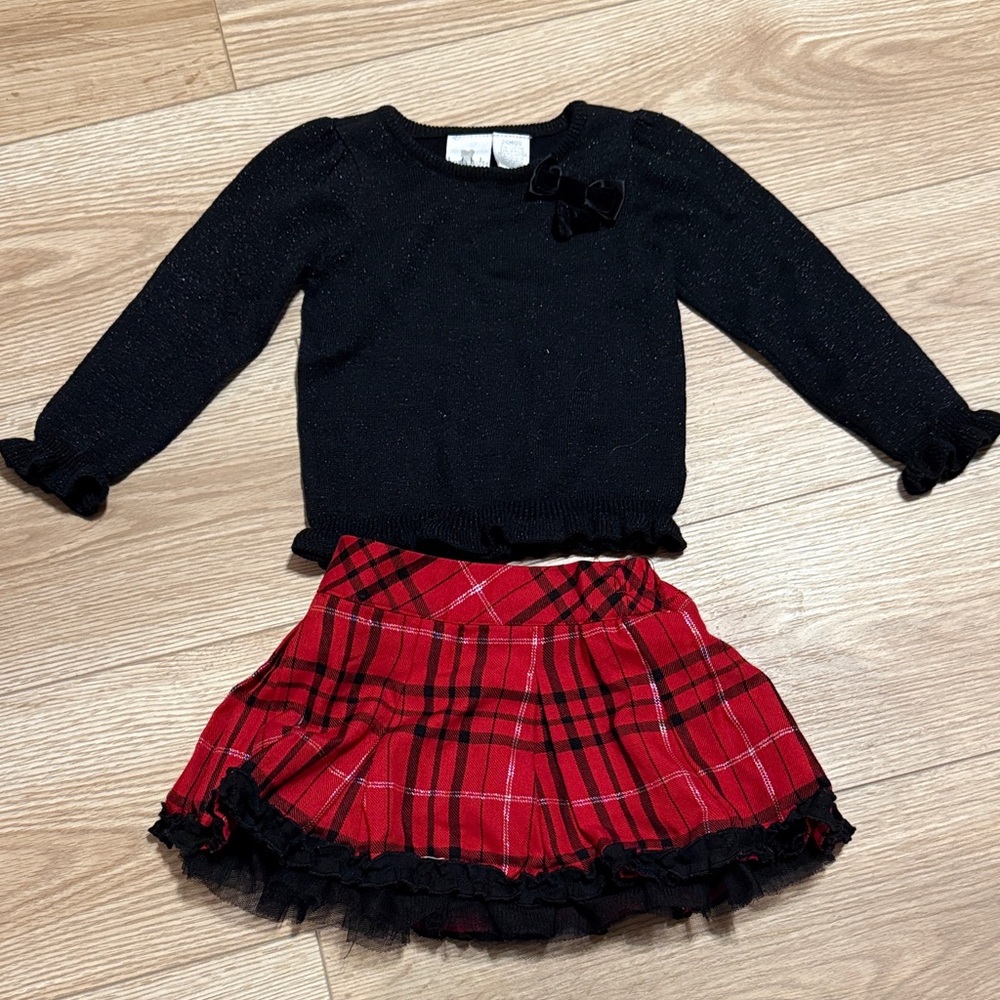 Plaid Red & Black With Silver accents Skirt & long sleeve black top - Picture 1 of 12